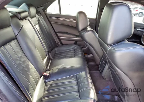 2017 Chrysler 300 S z USA, uszkodzony, nr VIN 2C3CCAGG1HH508373